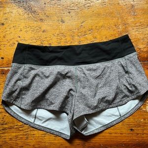 Lululemon Speed Up Low- Rise Lined short 2.5”